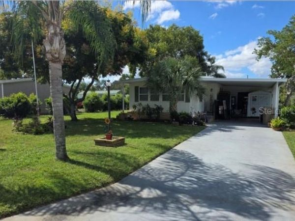 34103 HODGES ROAD , LEESBURG, FL 34788