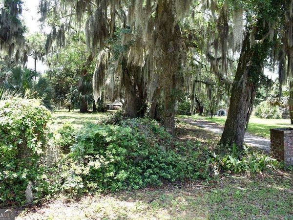 2104 Walthour Road, Savannah, GA 31410