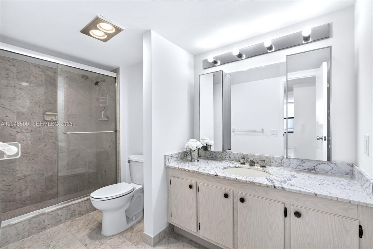 2301 S Ocean Dr , Unit 1004, Hollywood, FL 33019 Photo