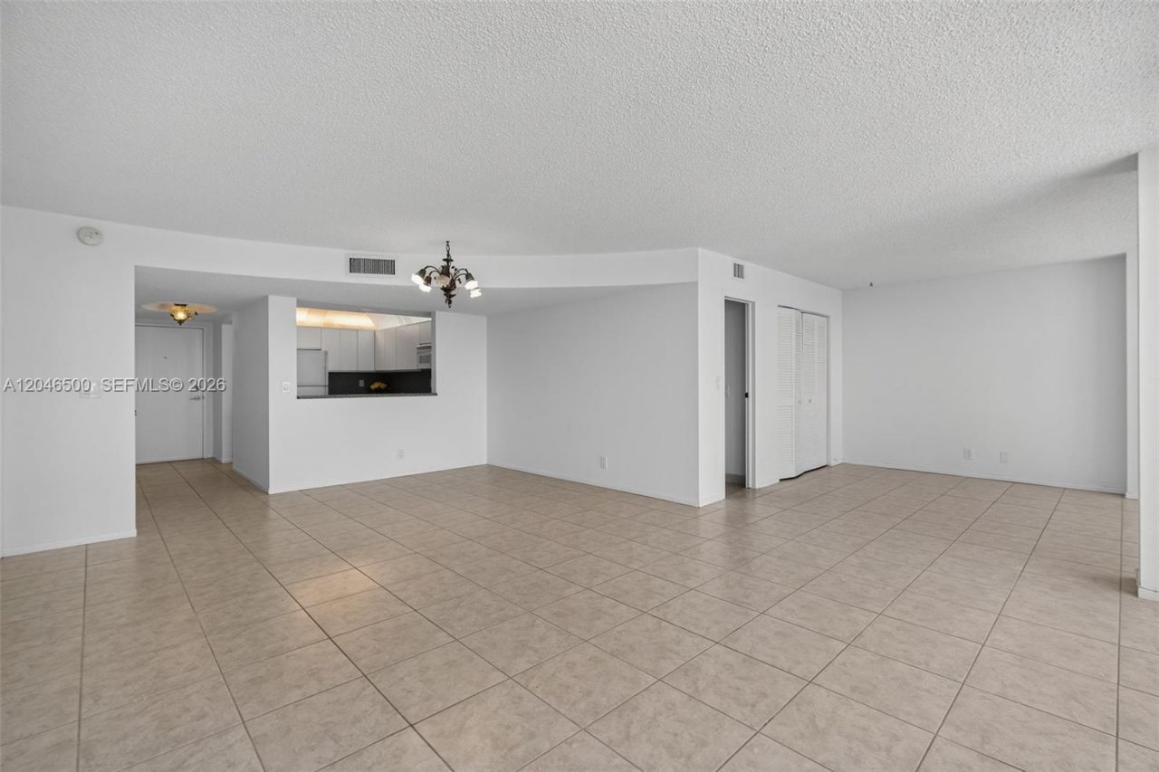 2301 S Ocean Dr , Unit 1004, Hollywood, FL 33019 Photo