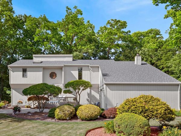1193 Wildwood Drive, Vermilion, OH 44089