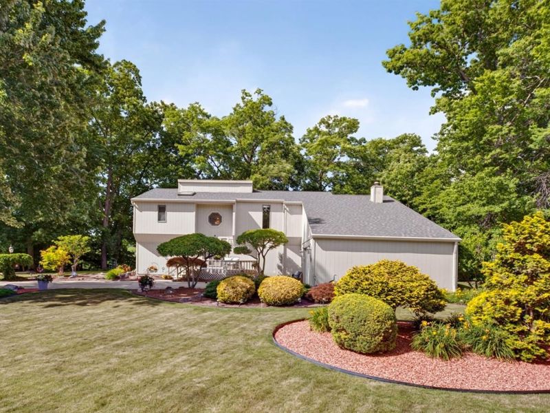 1193 Wildwood Drive, Vermilion, OH 44089 Photo 3