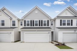 126 Green Thistle Way photo 4