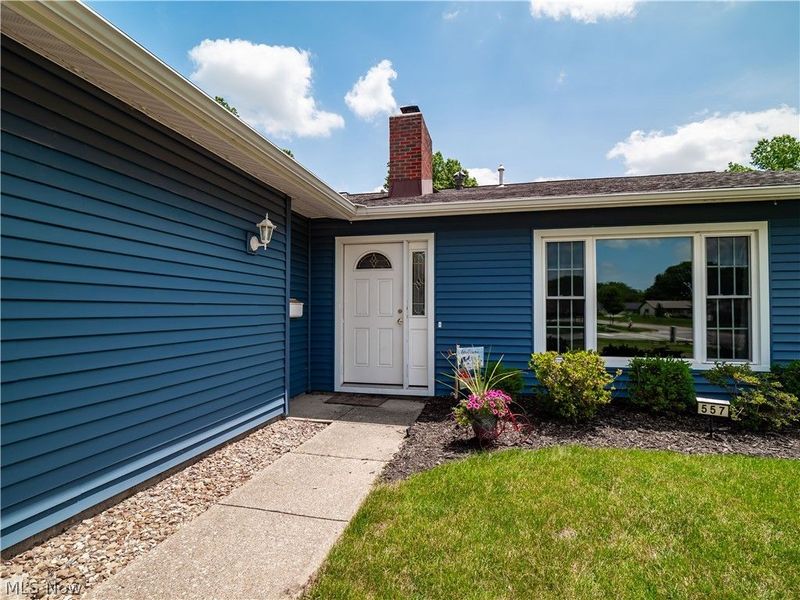 557 Crossbrook Drive, Berea, OH 44017 Photo 2