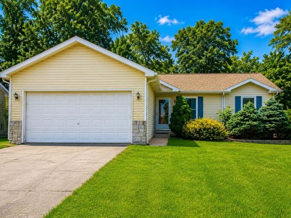 364 Marilyn Road, Burns Harbor, IN 46304