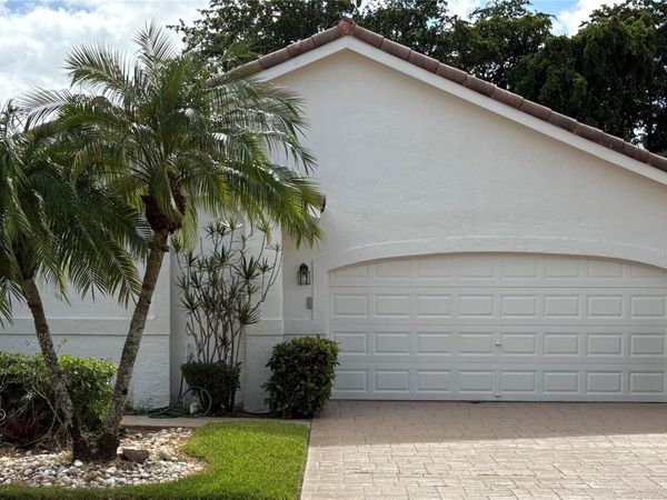7744 Dundee Lane, Delray Beach, FL 33446