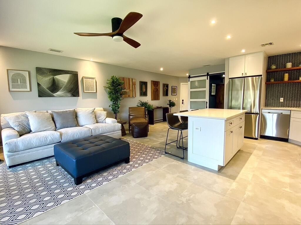 342 Southwind Drive, Unit 205, North Palm Beach, FL 33408 Photo