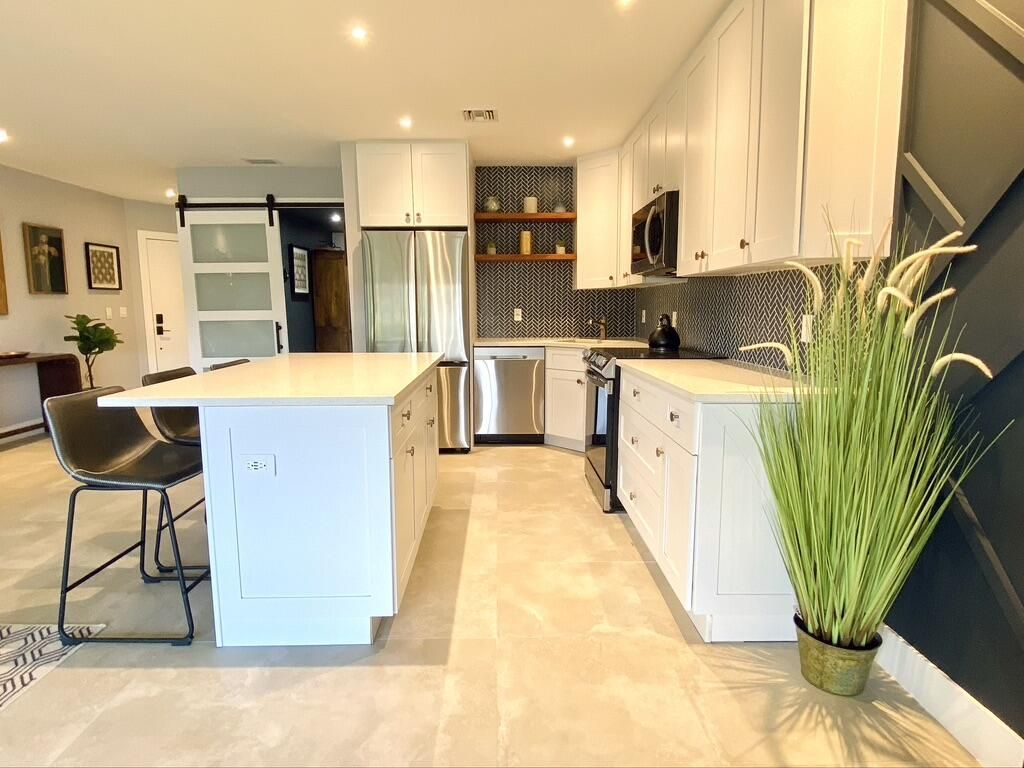 342 Southwind Drive, Unit 205, North Palm Beach, FL 33408 Photo