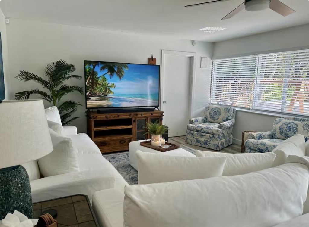 528 Date Palm Drive, Lake Park, FL 33403 Photo