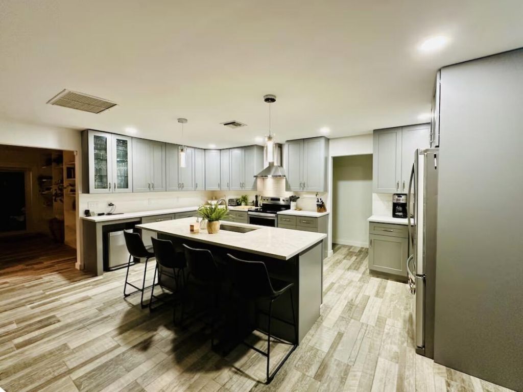 528 Date Palm Drive, Lake Park, FL 33403 Photo