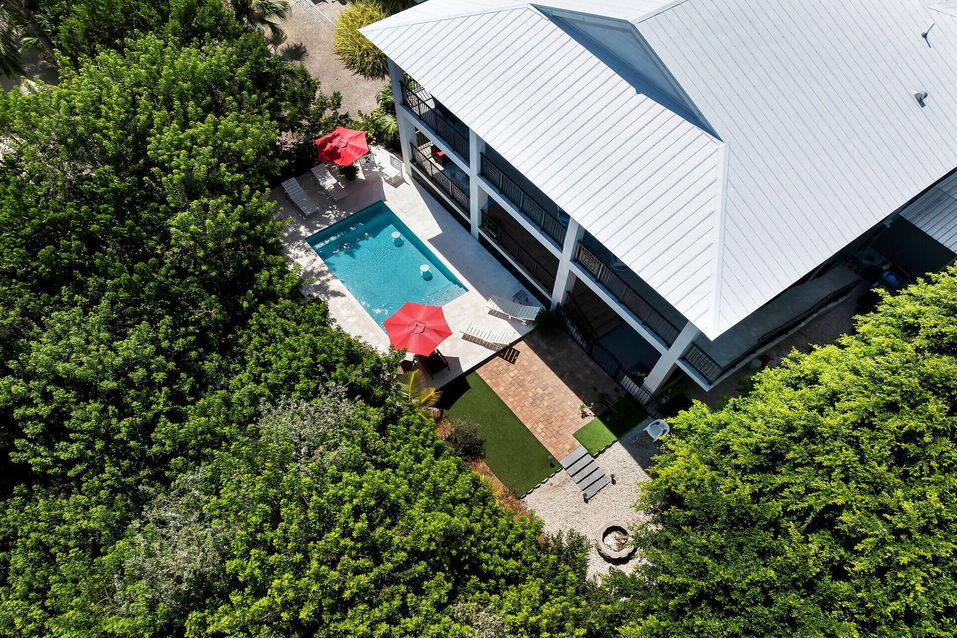 239 W Seaview Drive, Duck Key, FL 33050 Photo