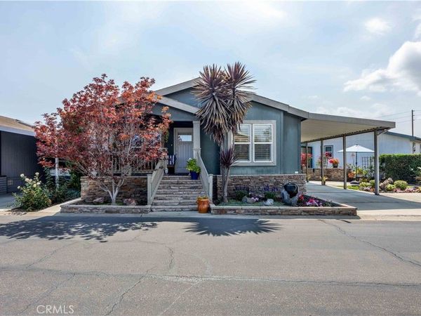 10681 Oak, Los Alamitos, CA 90720