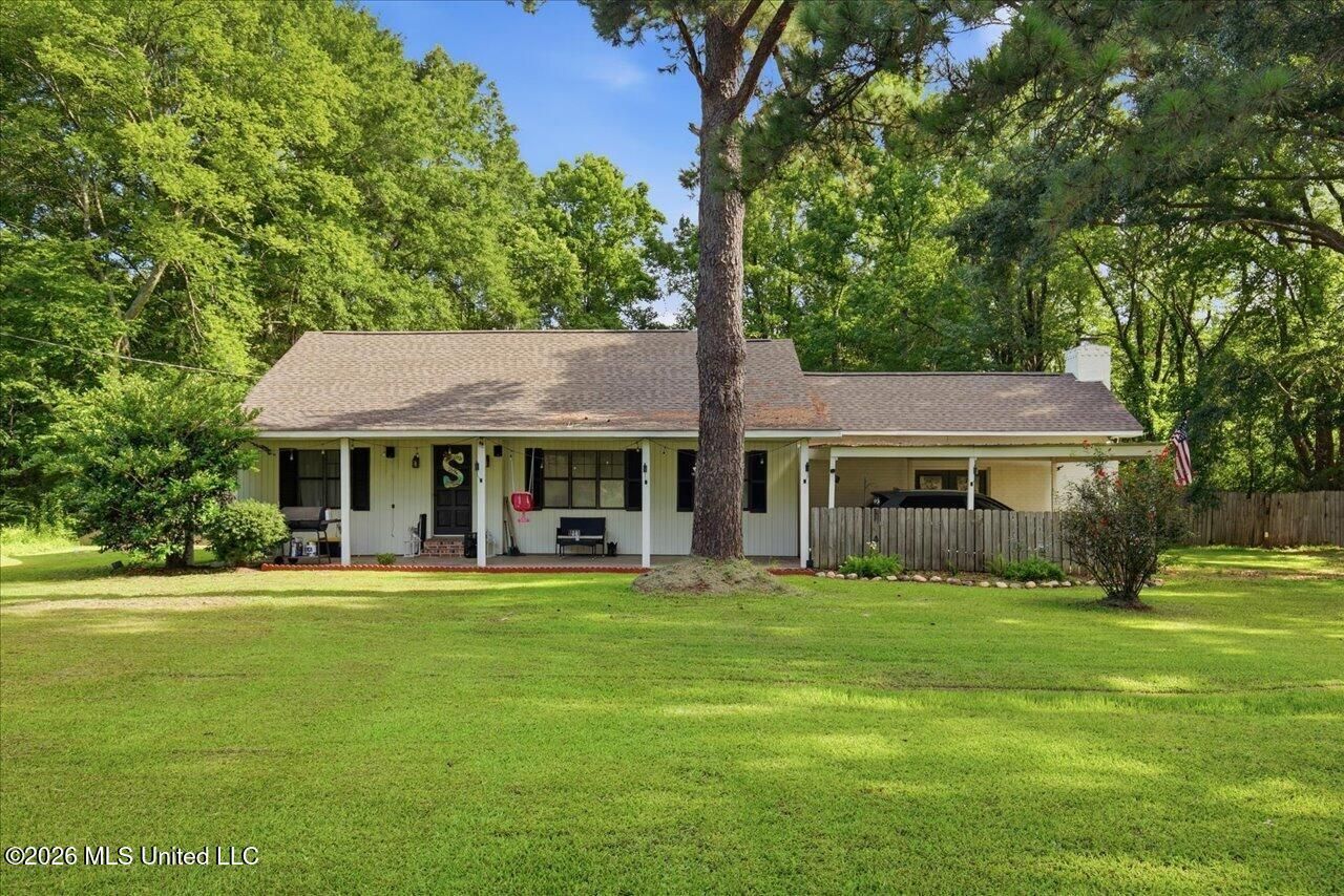 2596 Tank Road Terry, MS 39170
