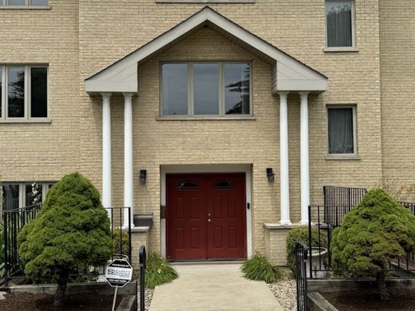 920 N Northwest Highway, Unit 3, Park Ridge, IL 60068