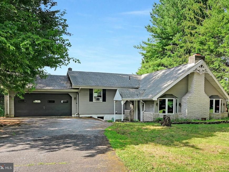 1839 Crazy Horse Drive , Auburn, PA 17922 Main Photo