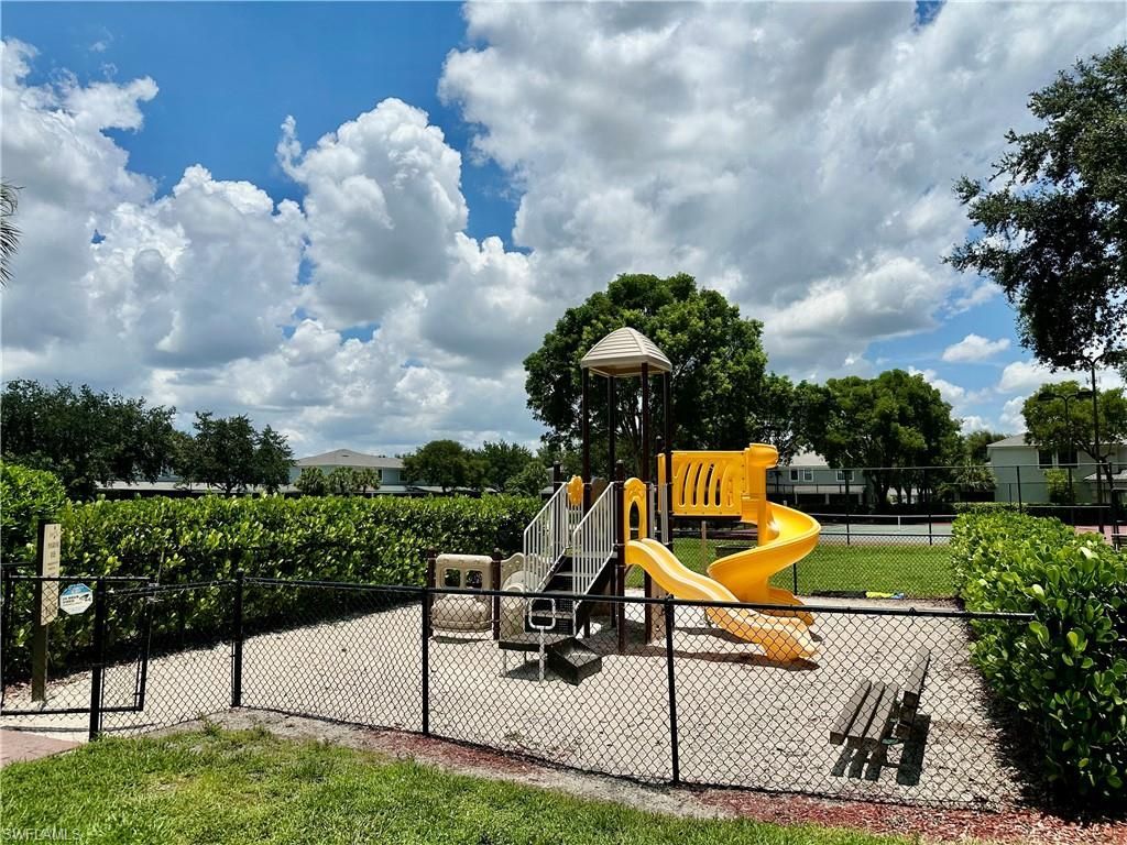 15031 Summit Place Cir , Unit 42, Naples, FL 34119 Photo
