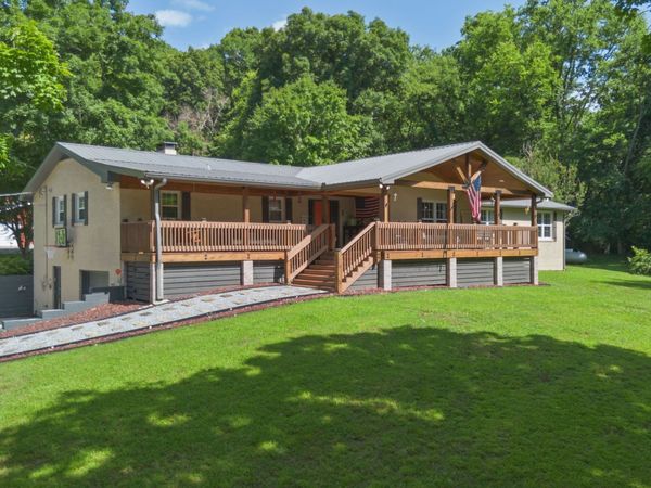 4118 Leipers Creek Rd, Williamsport, TN 38487