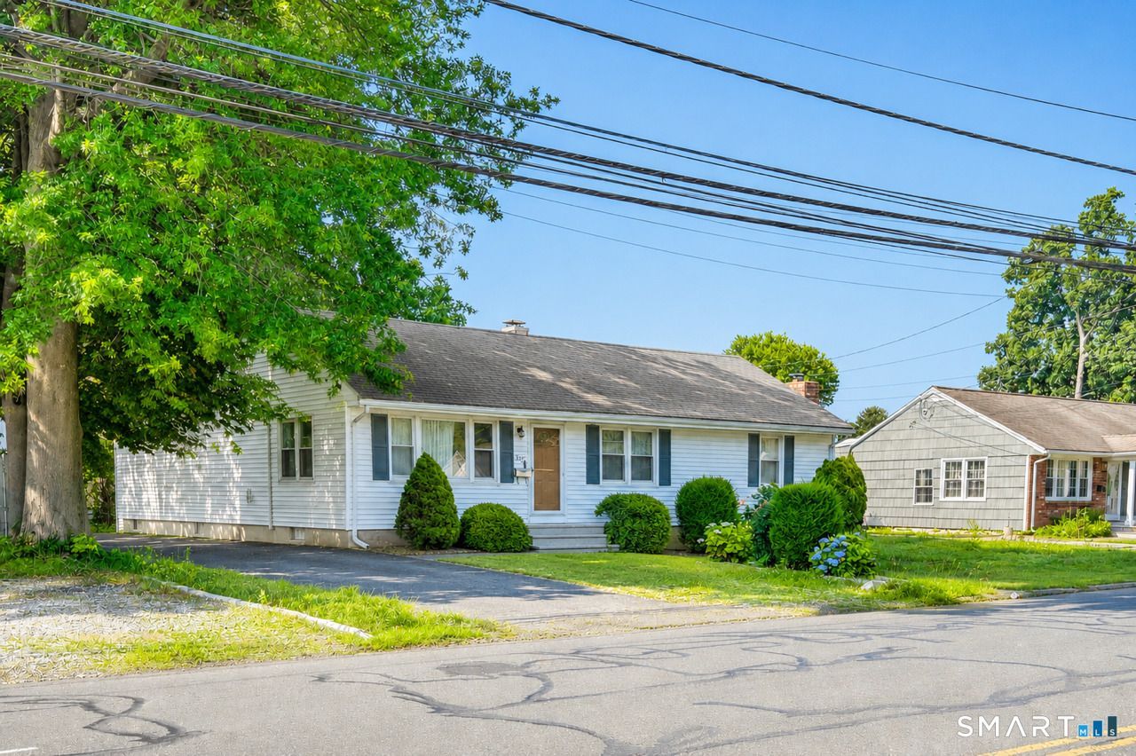 3395 Old Town, Bridgeport, CT 06606 Main Photo