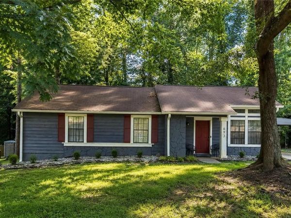 693 Utoy Circle, Atlanta, GA 30331