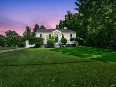 5201 Scranton Road, Hamburg, NY 14075