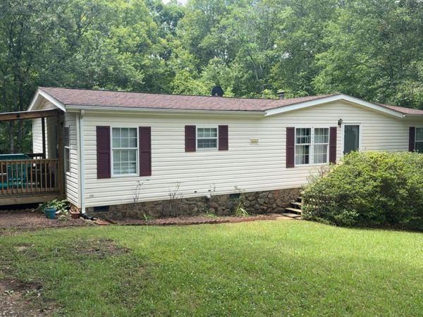1140 Hayward DR, Vinton, VA 24179