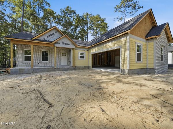 686 Folly Drive, Bolivia, NC 28422
