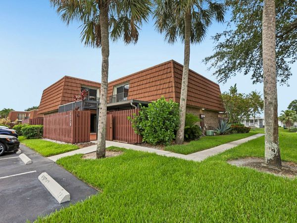 1176 SW 118th Terrace, Davie, FL 33325