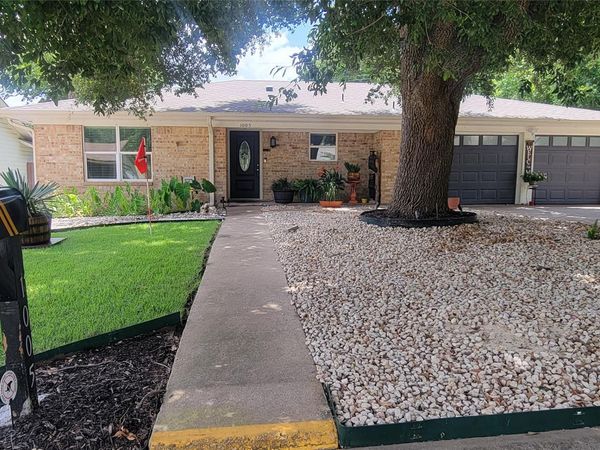 1005 George ST, Taylor, TX 76574