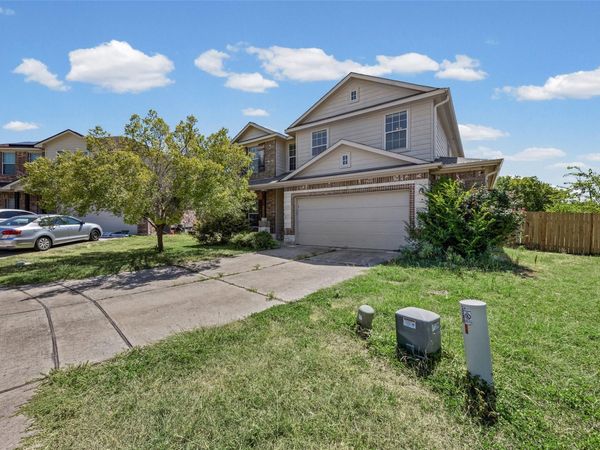 1060 Zeus CIR, Round Rock, TX 78665