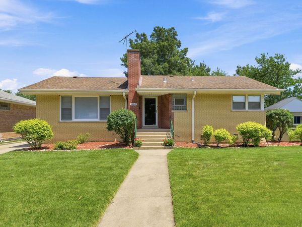 10019 S Keeler Avenue, Oak Lawn, IL 60453