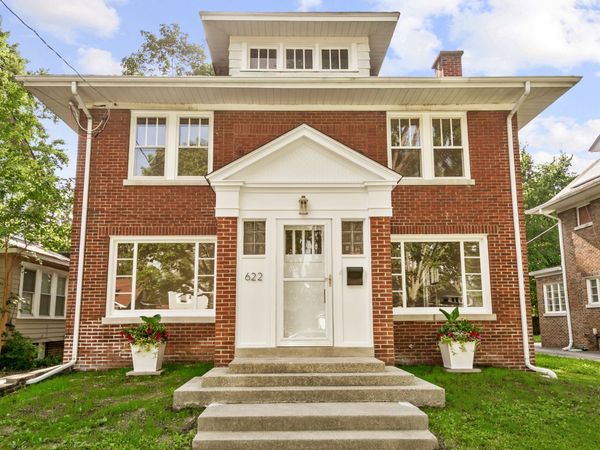 622 Sexton Street, Aurora, IL 60505