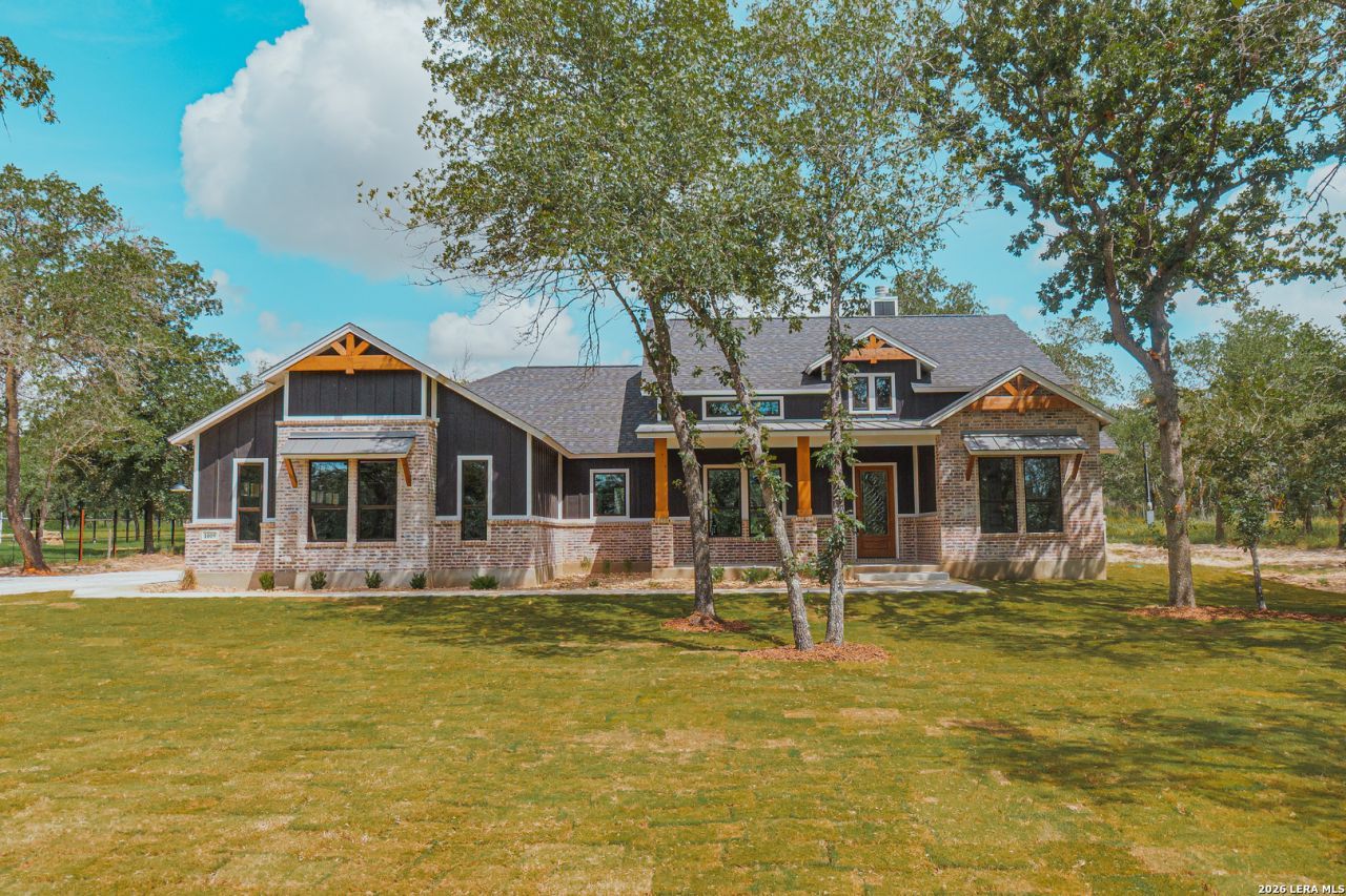 1009 Wild Flower, Floresville, TX 78114 Main Photo