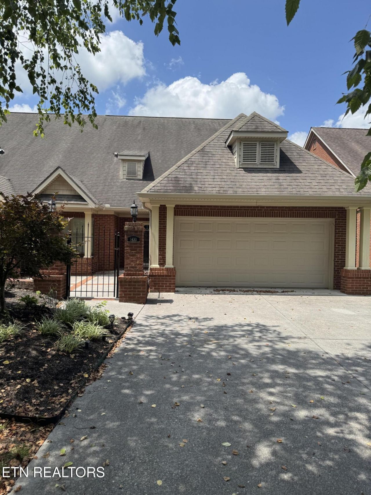 1430 Cottage Glen Lane, Maryville, TN 37801 Main Photo