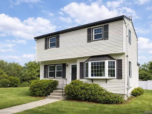 187 Horseblock Road , Farmingville, NY 11738