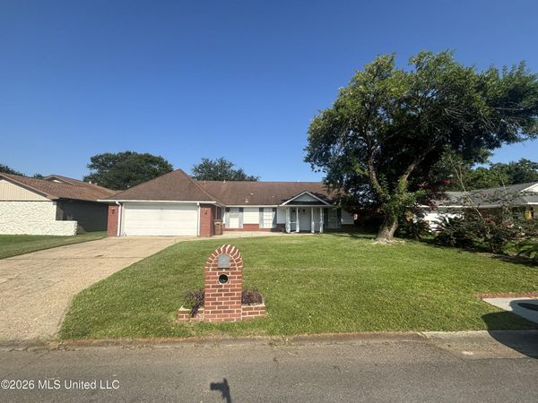 2187 Baywood Drive, Biloxi, MS 39532