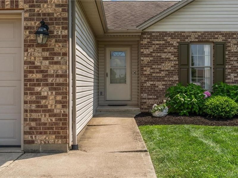 1004 Country Oaks Lane, Wilmington, OH 45177 Photo 4