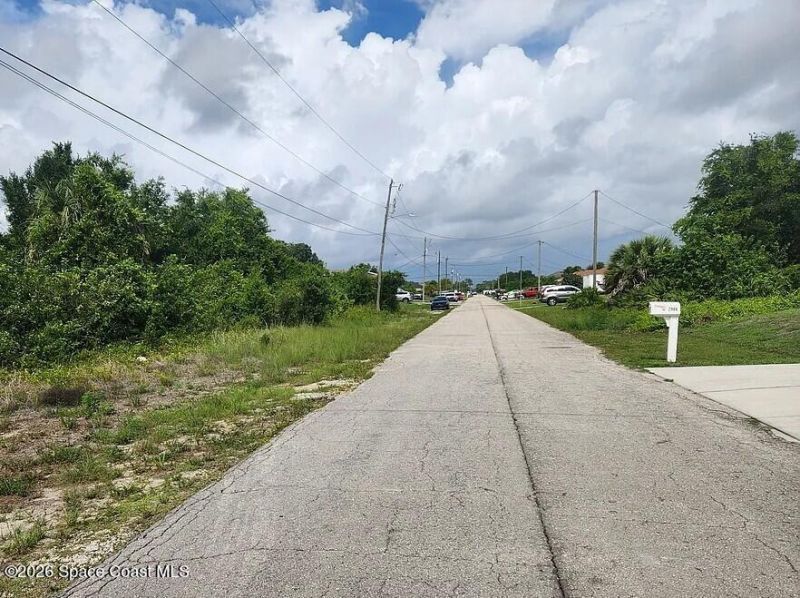 2903 26th Street SW , Lehigh Acres, FL 33973 Photo
