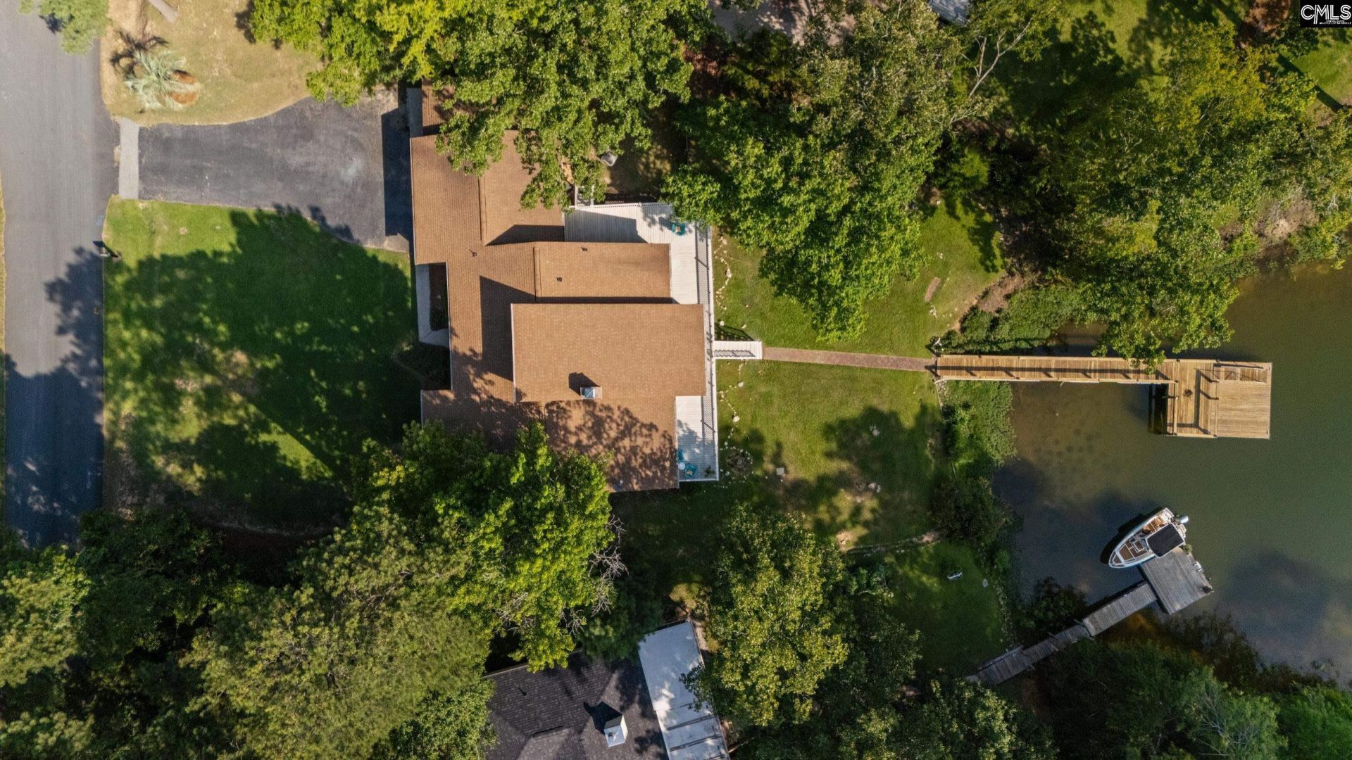 447 Edgewater Drive Photo 10