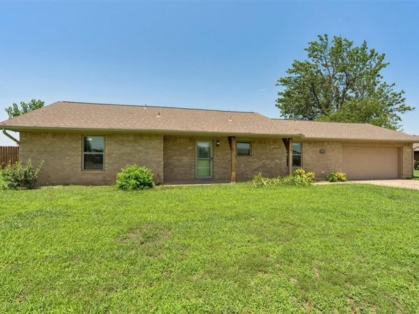 2127 NE Van Buren Avenue, Piedmont, OK 73078