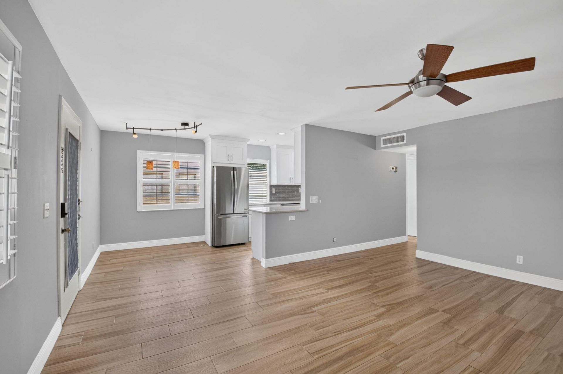 374 Capri H, Delray Beach, FL 33484 Photo