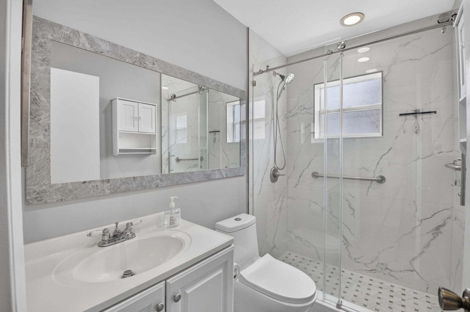 374 Capri H, Delray Beach, FL 33484 Photo