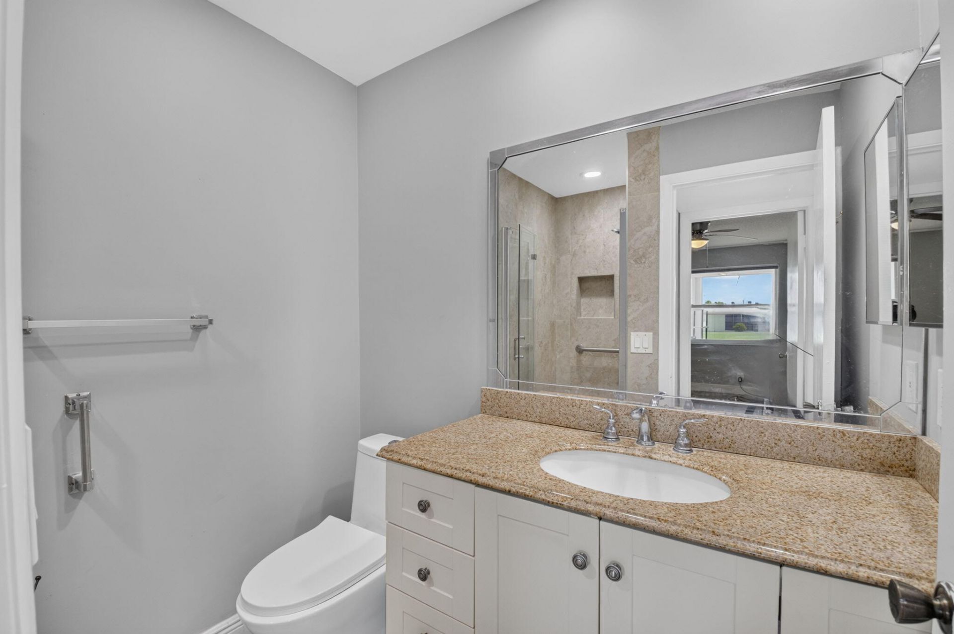 374 Capri H, Delray Beach, FL 33484 Photo