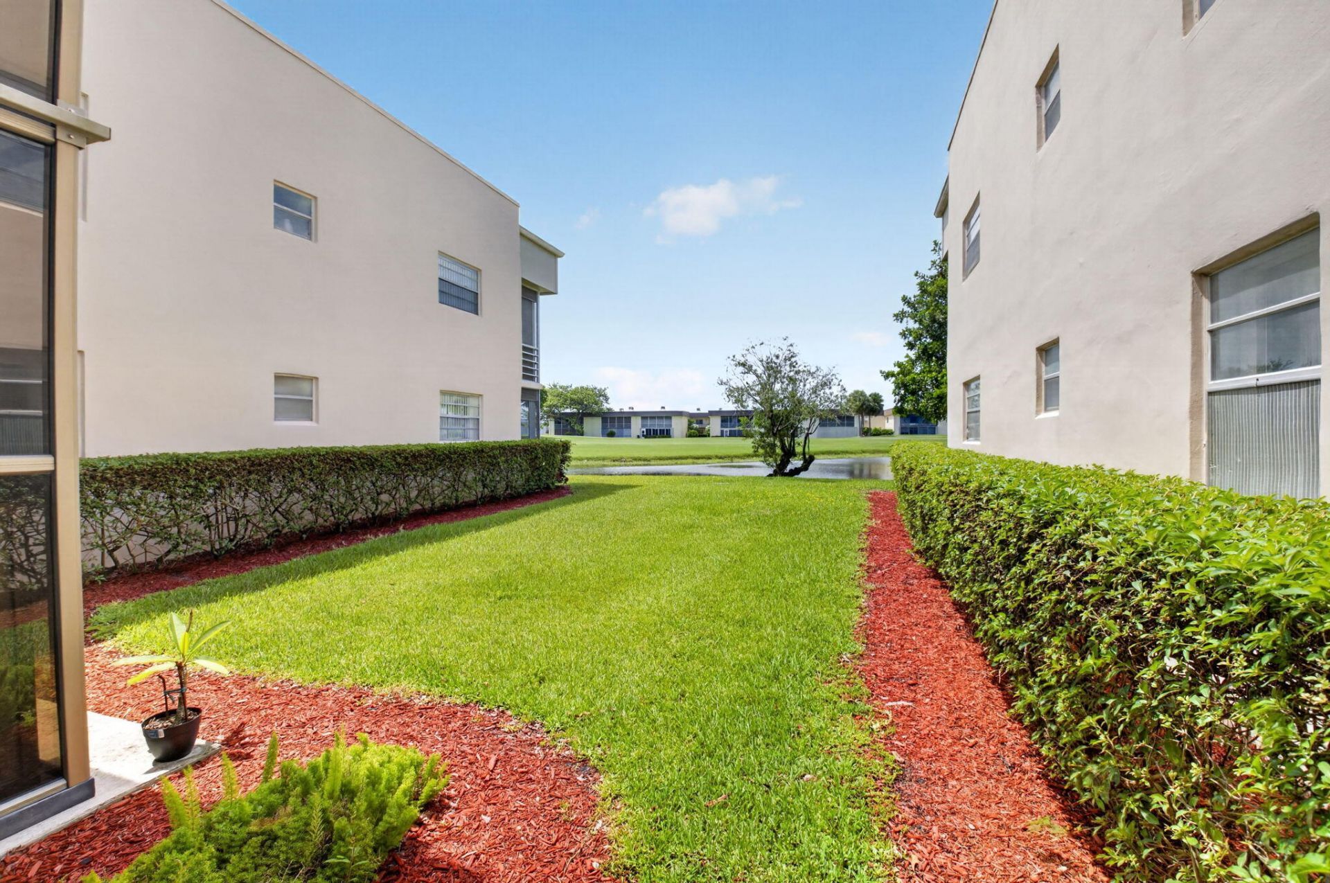 374 Capri H, Delray Beach, FL 33484 Photo