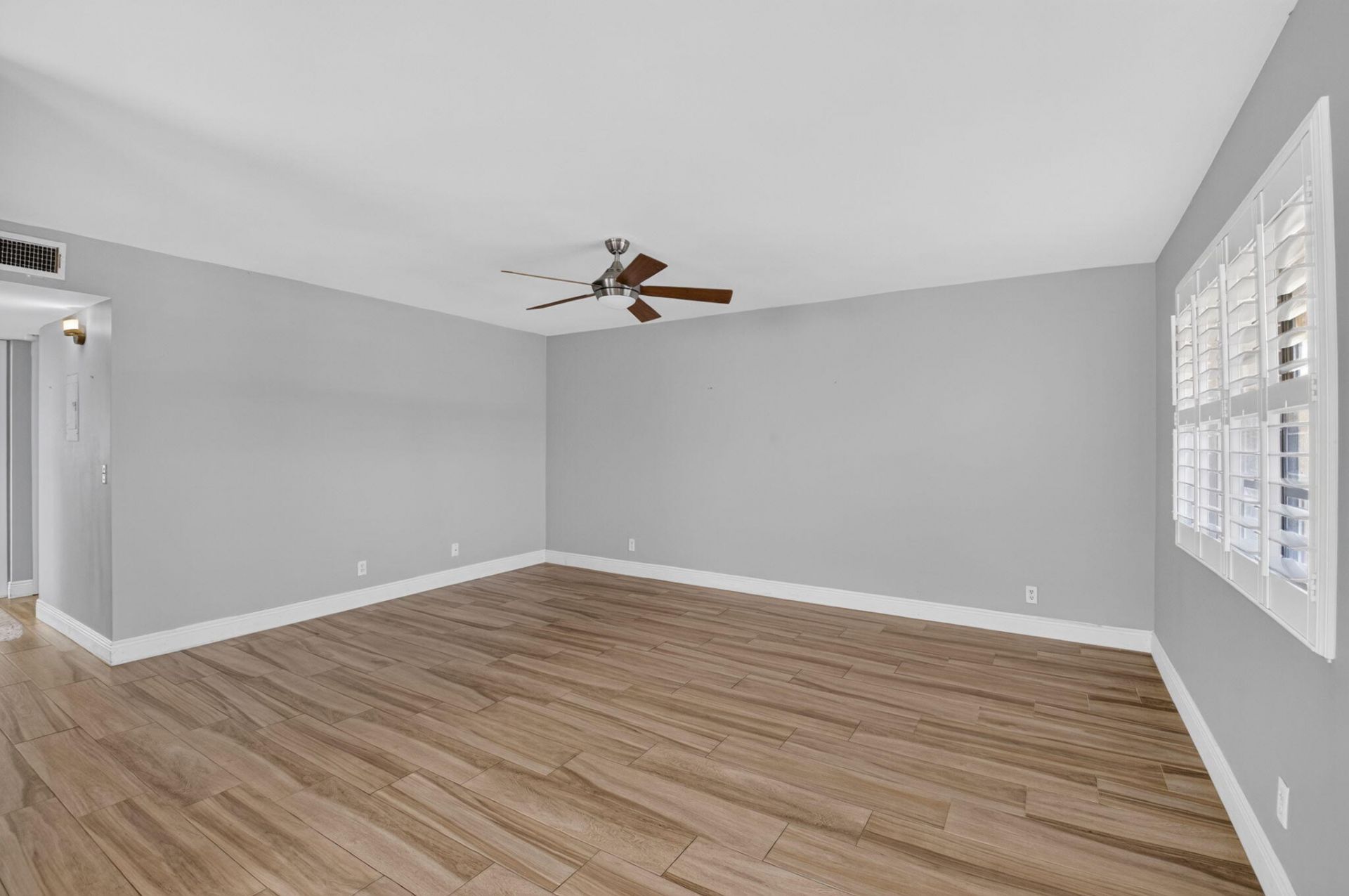 374 Capri H, Delray Beach, FL 33484 Photo