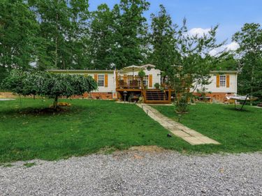 307 Meadow Creek Drive, Bedford, VA 24174