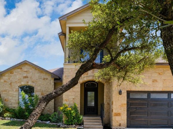 901 Panorama DR, Dripping Springs, TX 78620