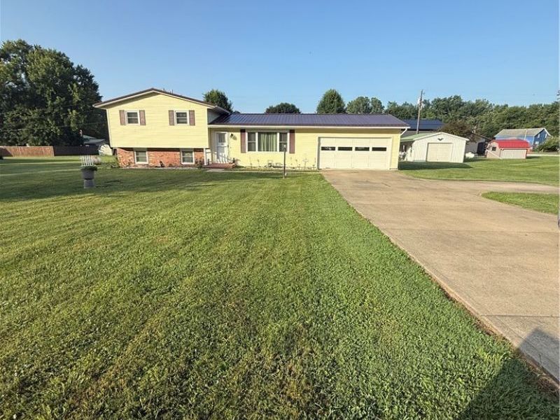 24561 County Road 24, Coshocton, OH 43812 Photo 2