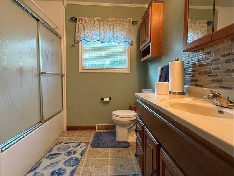 24561 County Road 24, Coshocton, OH 43812 Photo 26