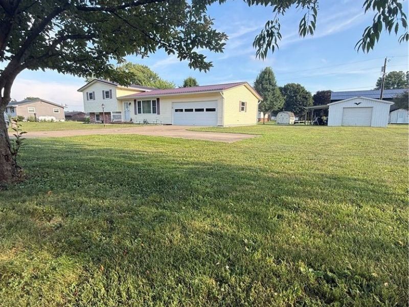 24561 County Road 24, Coshocton, OH 43812 Photo 3