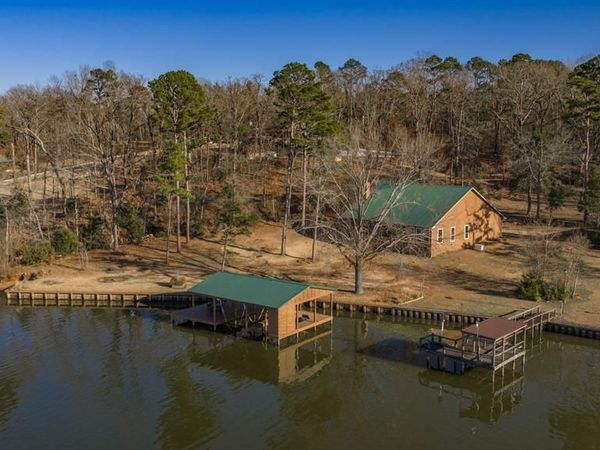 410 Private Road 52426 , Leesburg, TX 75451